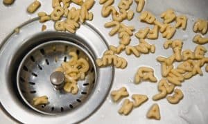 WORST-THINGS-TO-PUT-DOWN-DRAIN-1200x721
